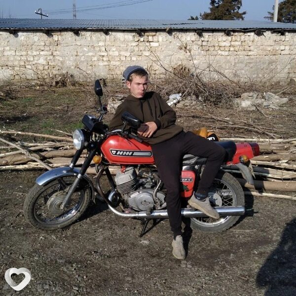 Богдан, 21, Мелитополе — анкета №2872123