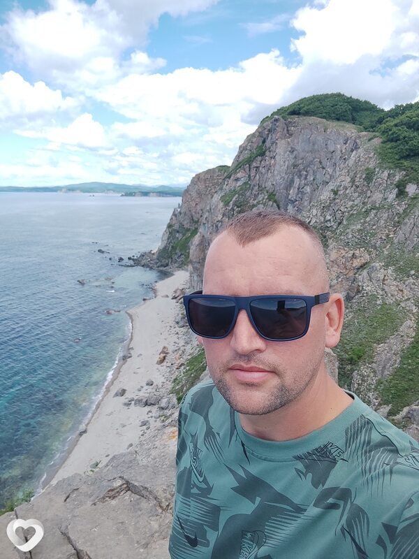 Саня, 31, Луганске — анкета №2872391