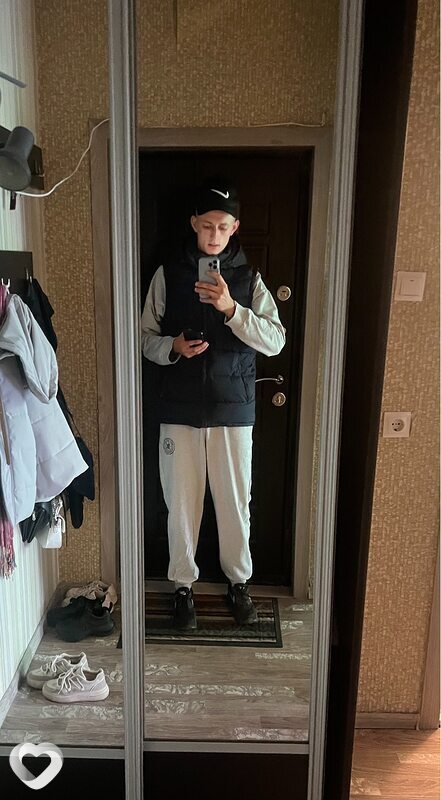 Кирилл, 20, Омске — анкета №2872782