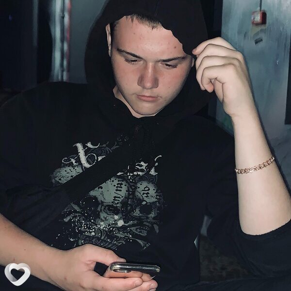 Данила, 20, Минске — анкета №2873579