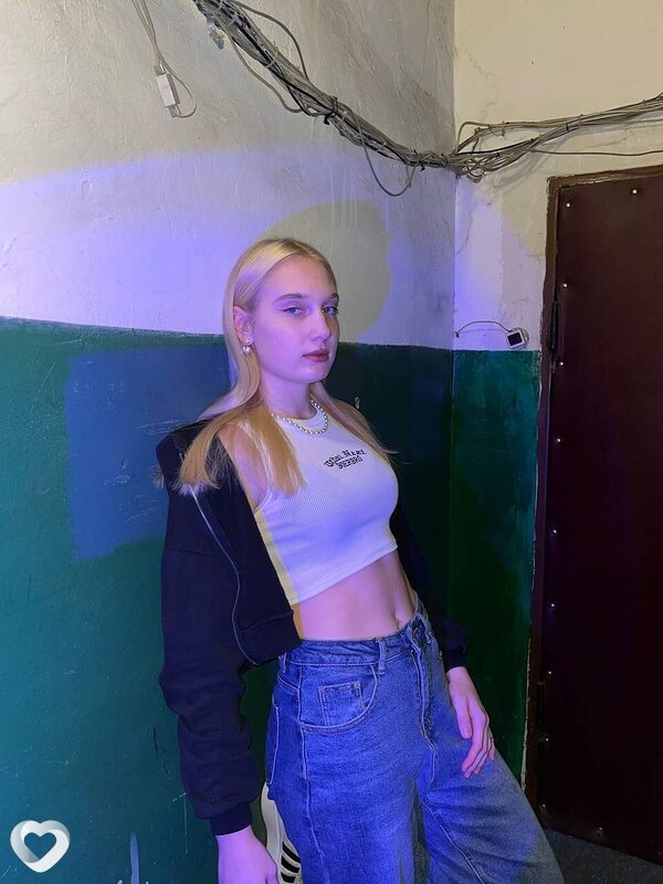 Милана, 21, Ростове-на-Дону — анкета №2872989