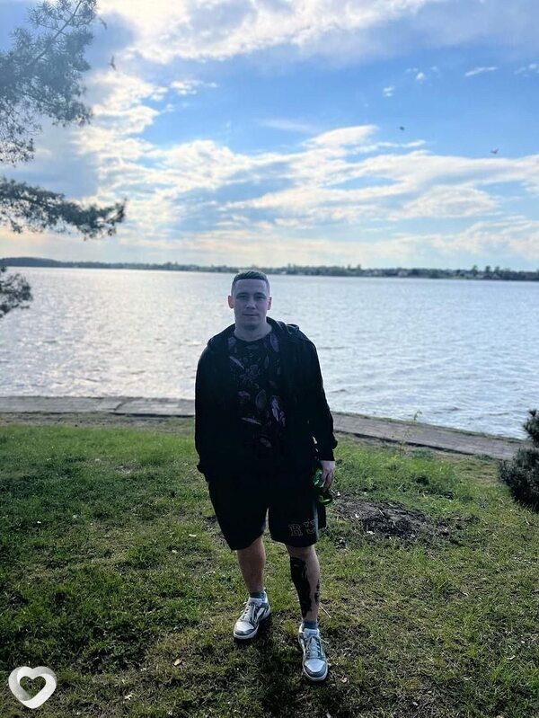 Артем, 27, Познань — анкета №2873186