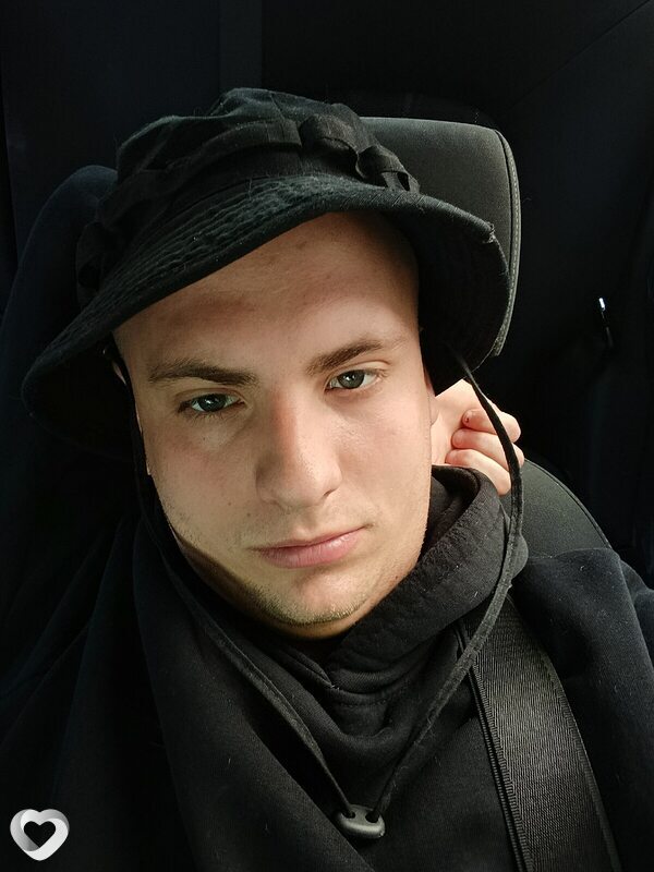 Данил, 23, Луганске — анкета №2873268