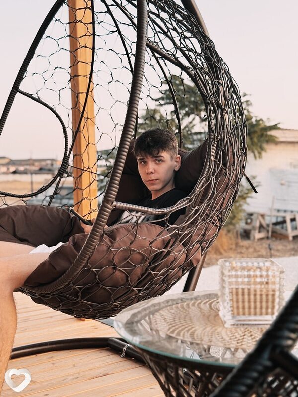 Сергей, 19, Кропоткине — анкета №2873890