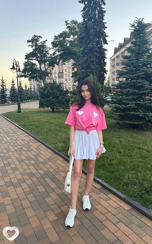 Anna, 20, Тюмени — анкета №2873896