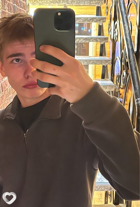 Евгений, 21, Москве — анкета №2874530