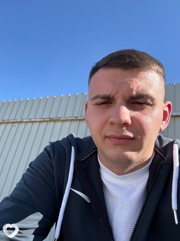Дмитрий, 24, Старом Осколе — анкета №2874927
