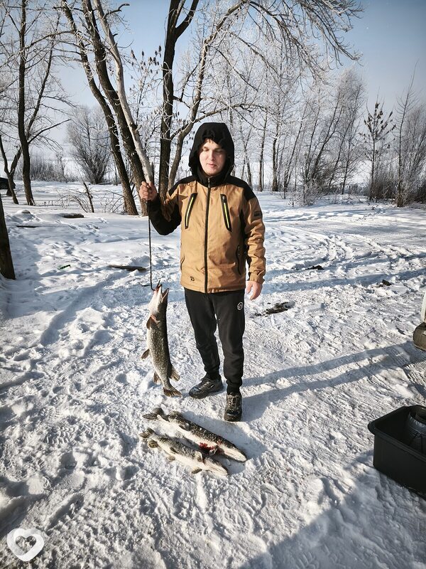 Максим, 24, Самаре — анкета №2875256