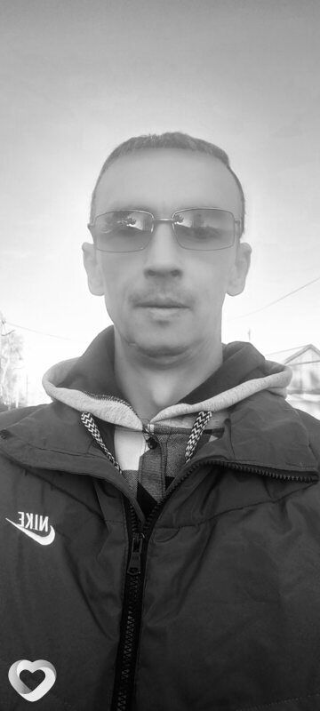 Анатолий, Комсомолец