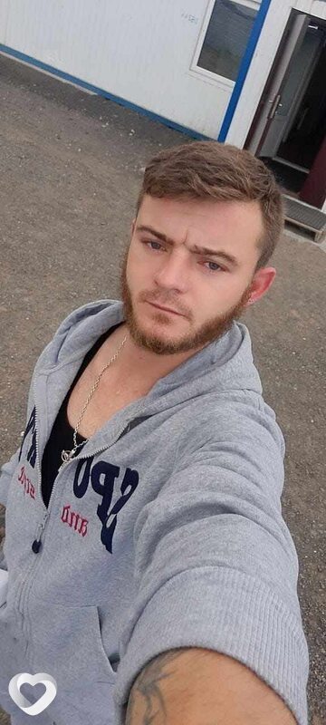 Нарек, 31, Великом Новгороде — анкета №2875719