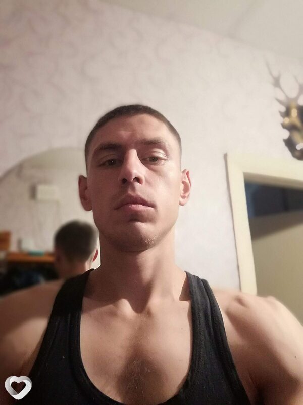 Максим, 32, Островце — анкета №2875974