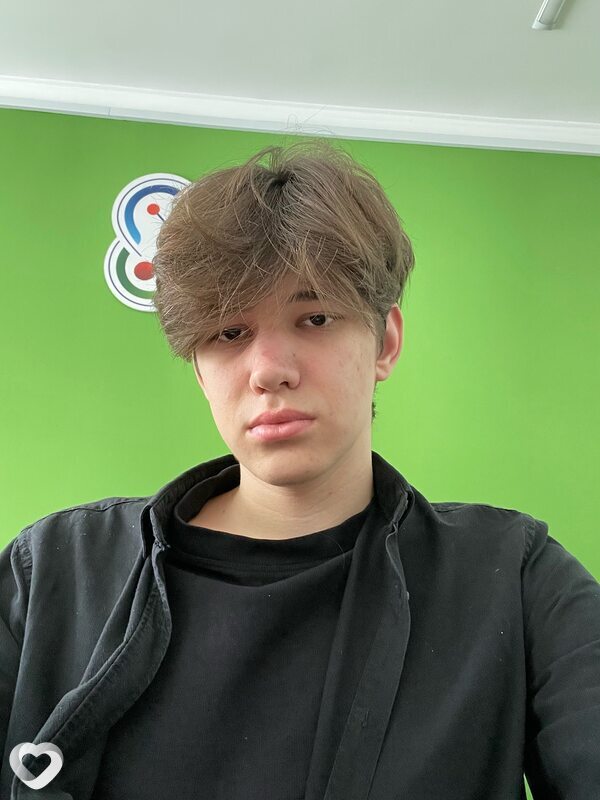Максим, 19, Новосибирске — анкета №2876091