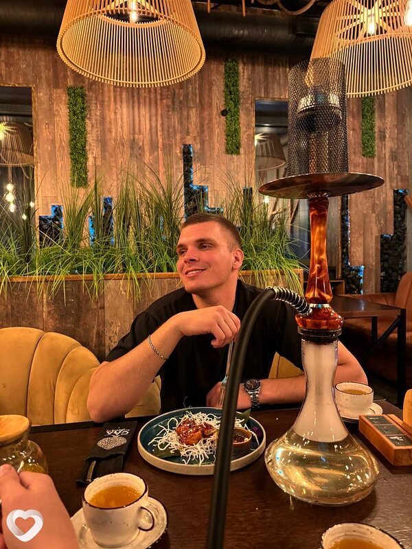 Игорь, 25, Волжском — анкета №2876215
