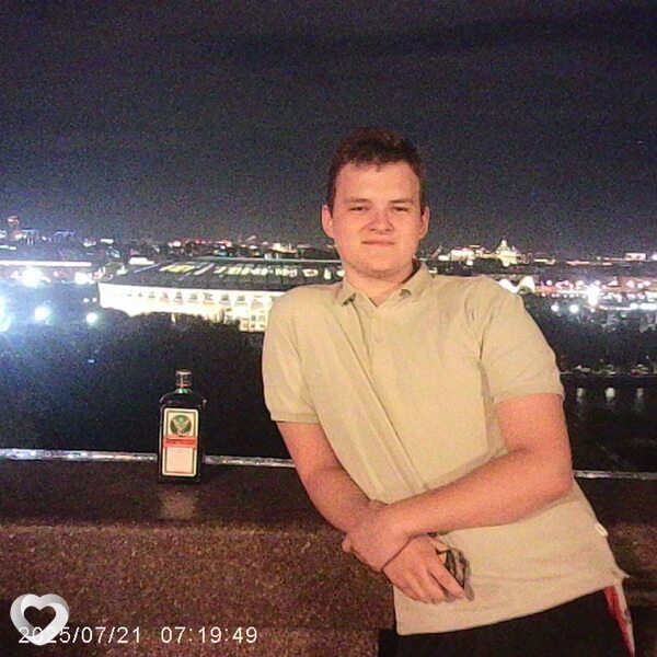Кирилл, 19, Минске — анкета №2876649