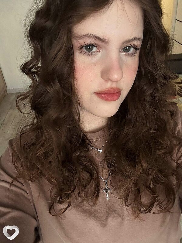 Елена, 19, Томске — анкета №2876735