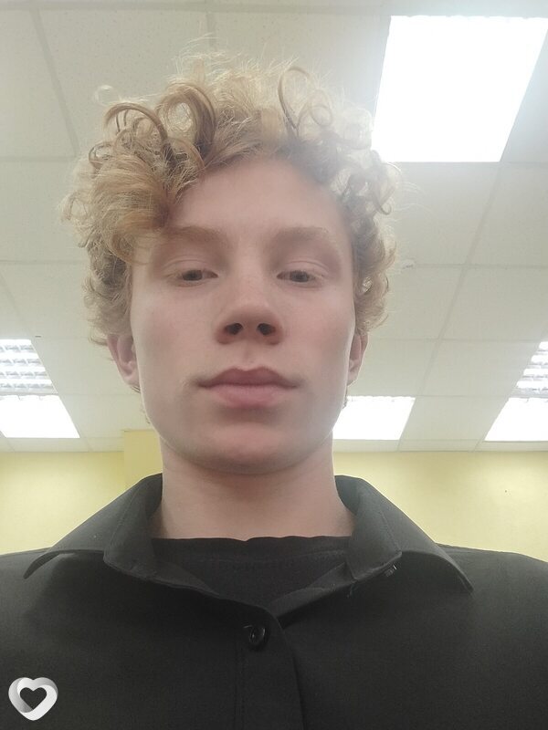 Александр, 19, Минске — анкета №2877092