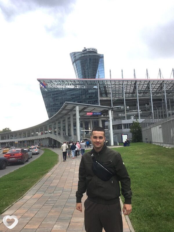 Юрий, 22, Москве — анкета №2877886