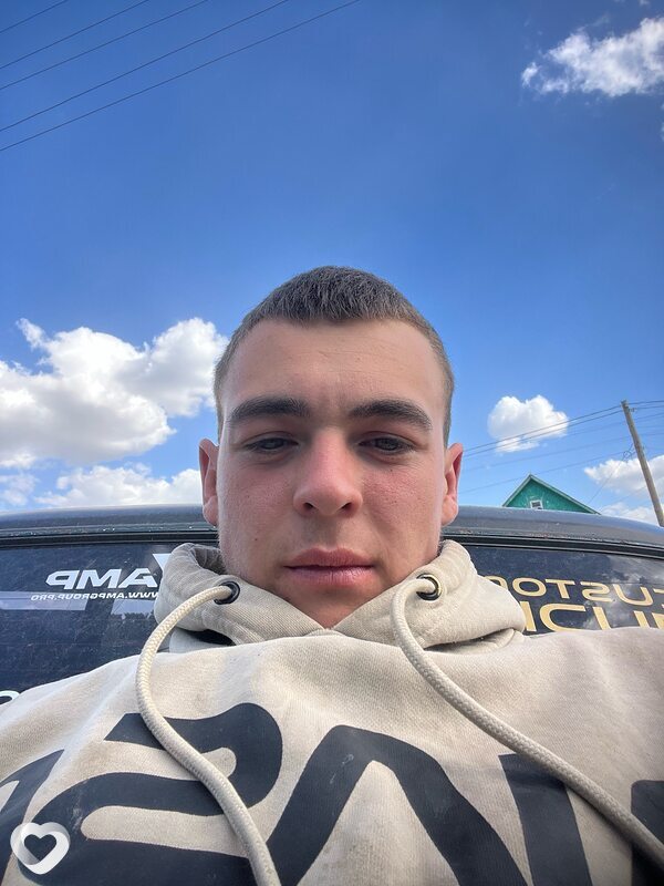 Денис, 24, Омске — анкета №2877906