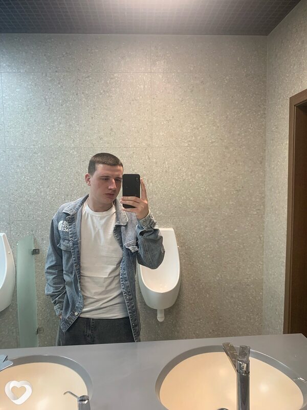Дмитрий, 20, Москве — анкета №2878062
