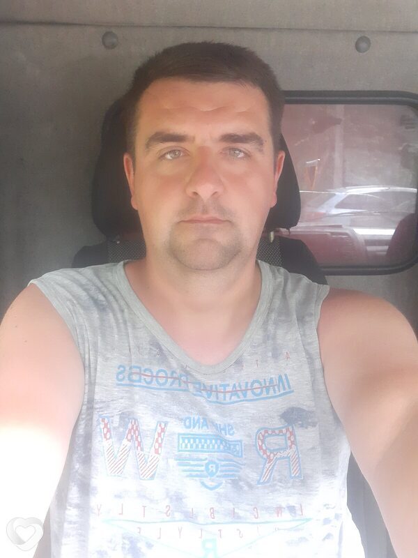 Юра, 38, Харькове — анкета №2879154