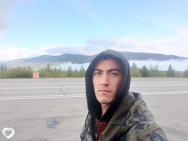 Витёк, 27, Улан-Удэ — анкета №2879568