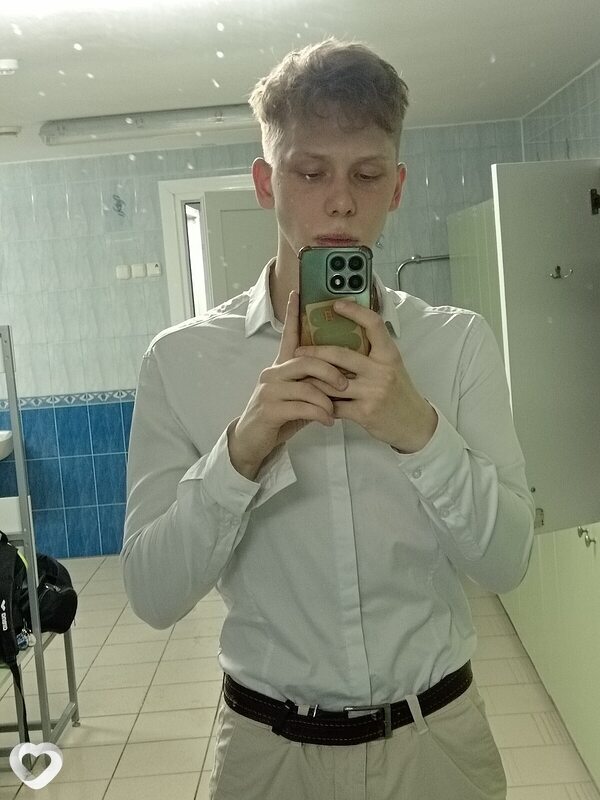 Дима, 21, Гродно — анкета №2880502