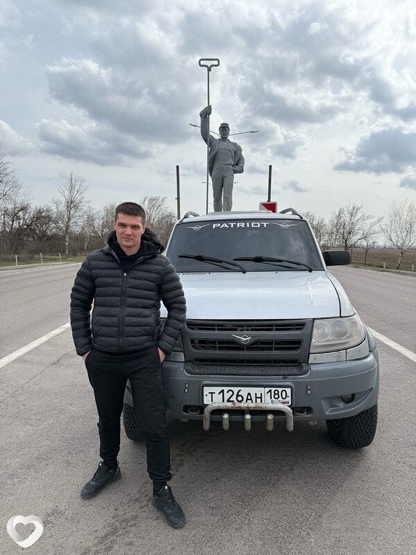 Дима, 29, Харцызске — анкета №2880585