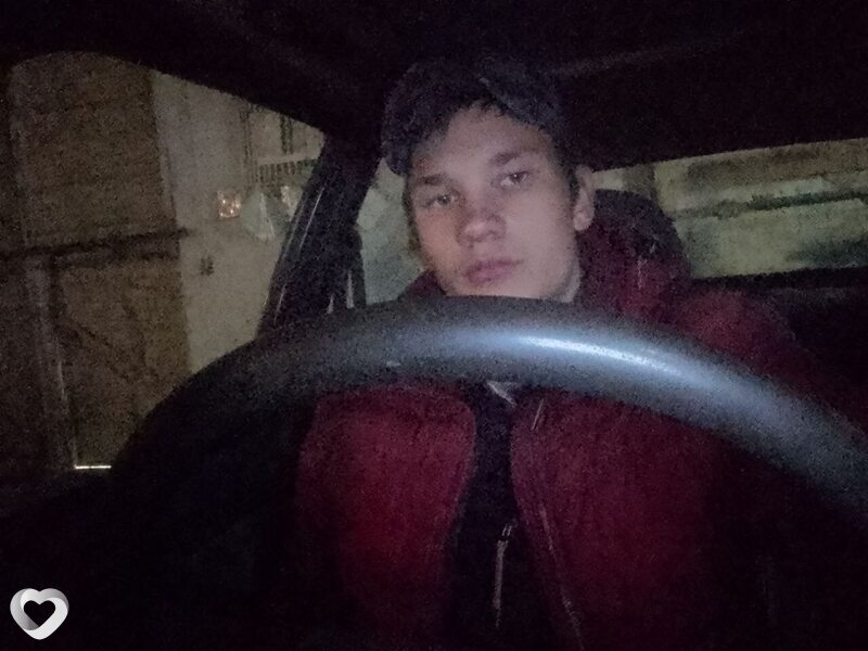 Константин, 19, Омске — анкета №2880931