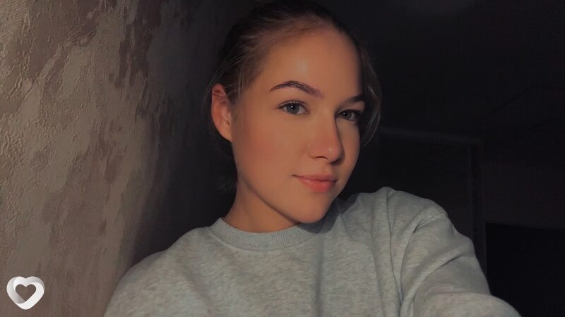 Арина, 18, Нягани — анкета №2883261