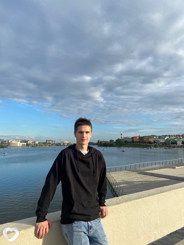 Михаил, 23, Ростове-на-Дону — анкета №2883114