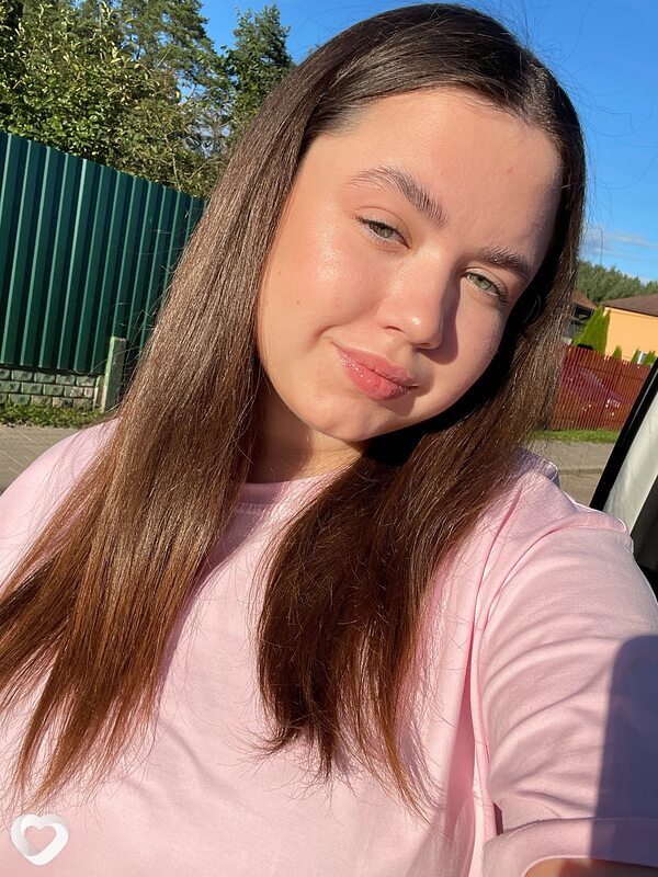 Эвелина, 21, Минске — анкета №2883540