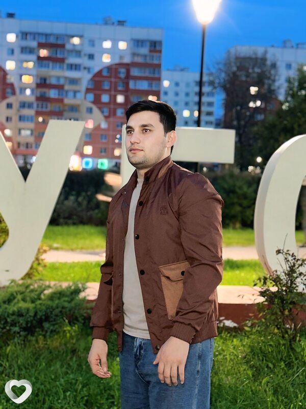 Джахонгир, 25, Великом Новгороде — анкета №2883919