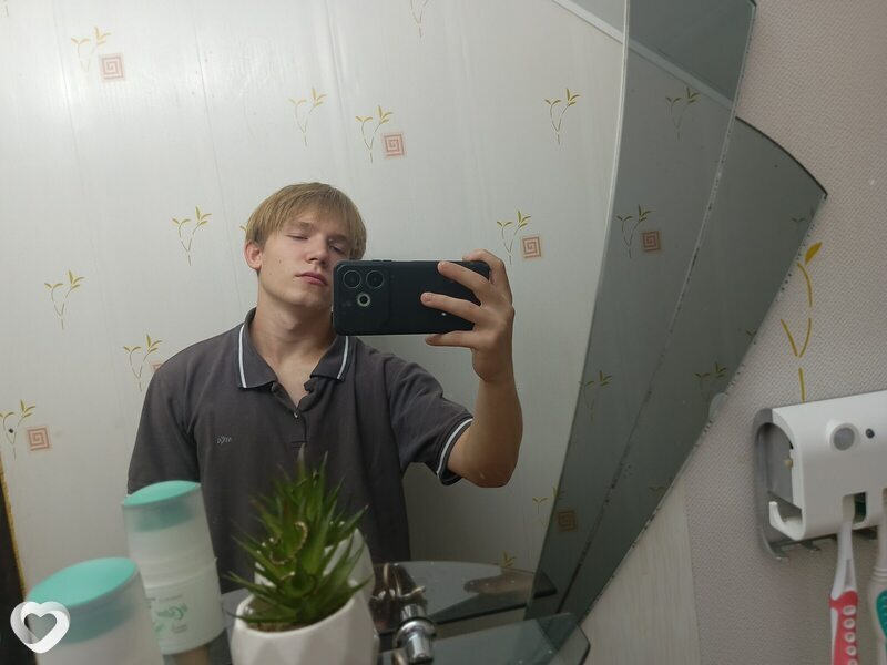 Антон, 19, Костроме — анкета №2884272