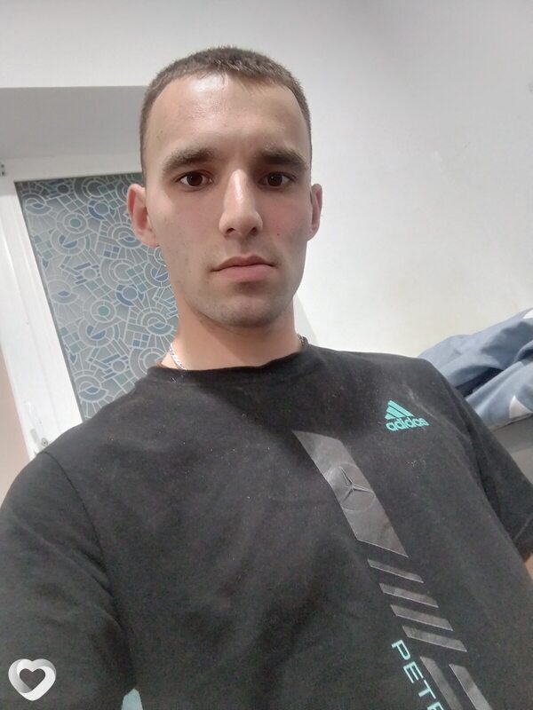 Влад, 21, Минске — анкета №2883910