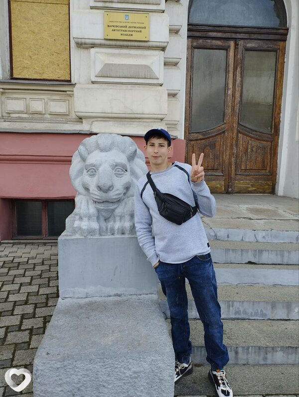Даниель, 20, Люботине — анкета №2884133