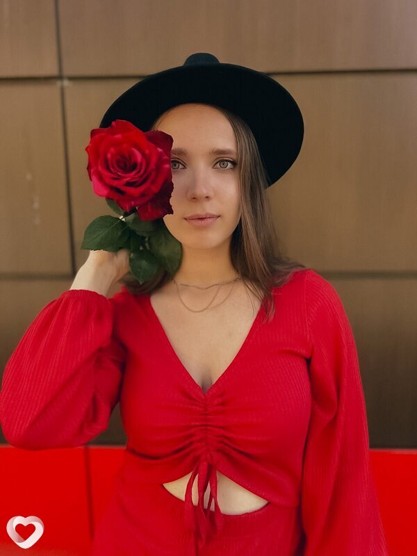 Арина, 24, Великом Новгороде — анкета №2884010