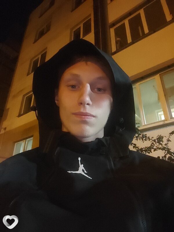 Кирилл, 19, Минске — анкета №2884362