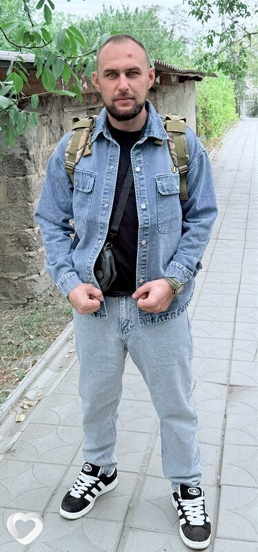 Артем, 30, Тихорецке — анкета №2884414