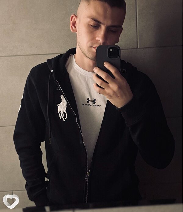 Денис, 24, Москве — анкета №2884522