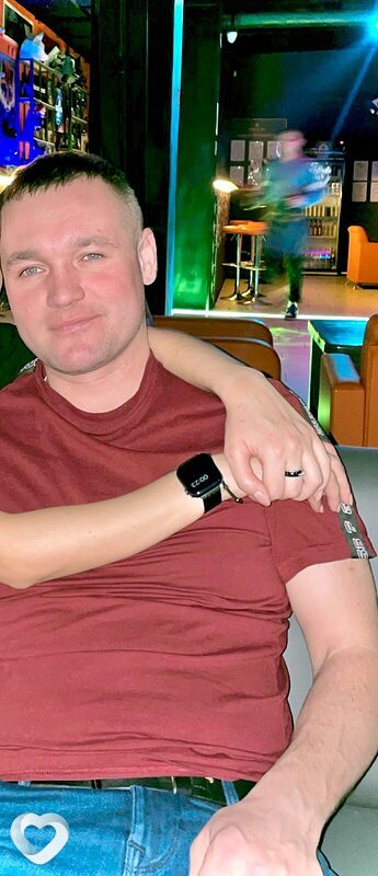 Артем, 37, Череповце — анкета №2884570
