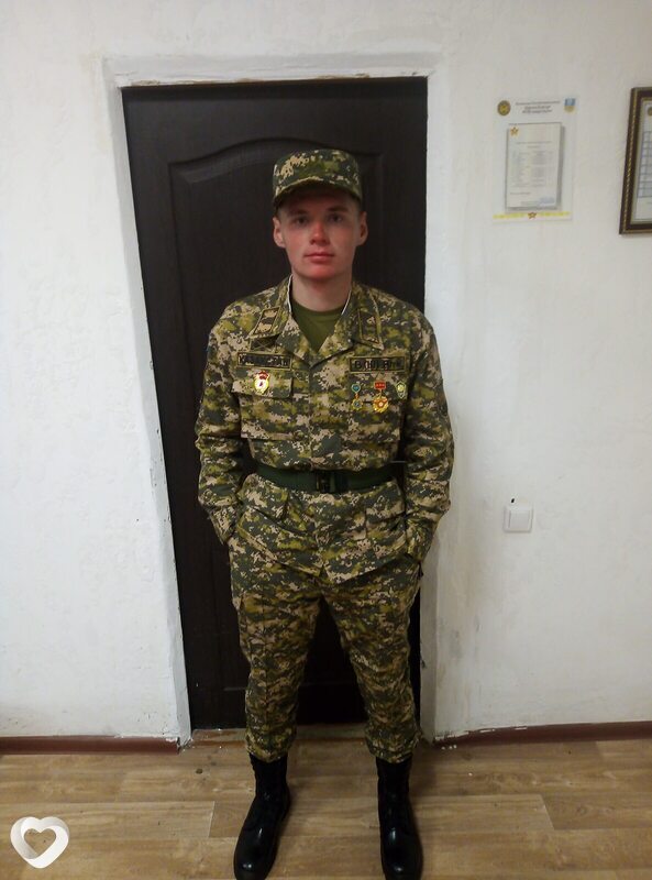 Евгений, 23, Усть-Каменогорск — анкета №2884703