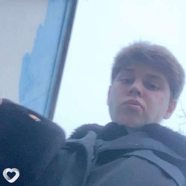 Максим, 20, Москве — анкета №2885234