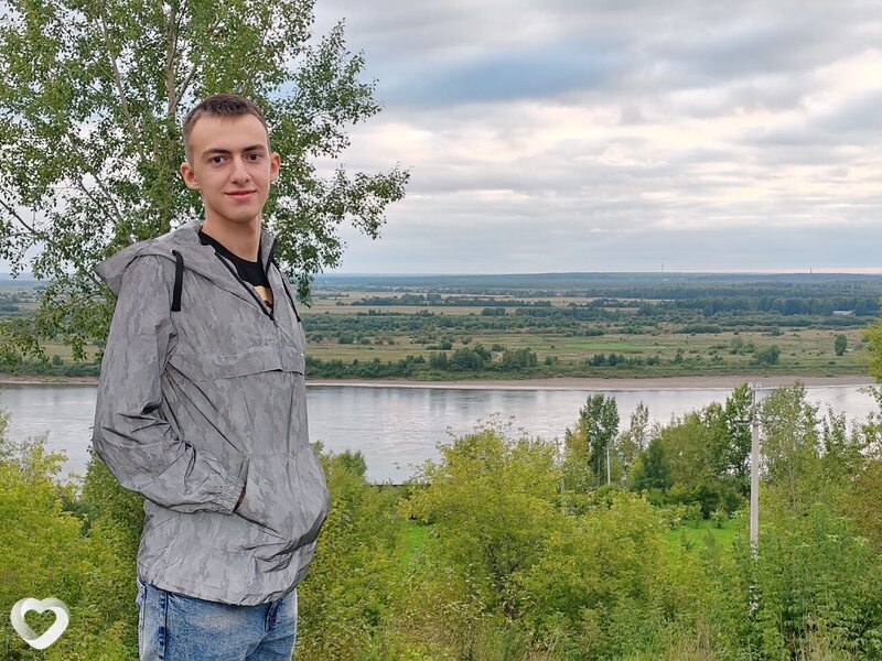 Алексей, 19, Томске — анкета №2885668