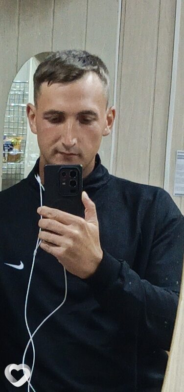 Владислав, 27, Саратове — анкета №2887084