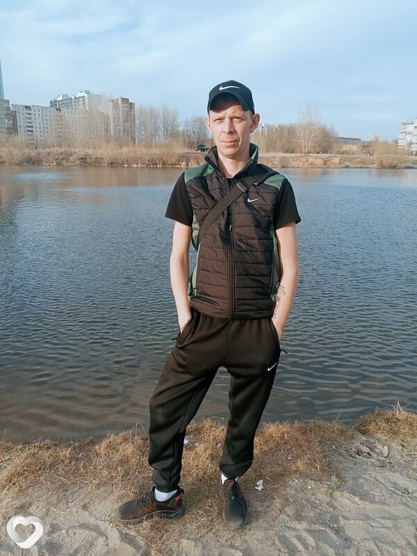 Виталик, 35, Новосибирске — анкета №2887504