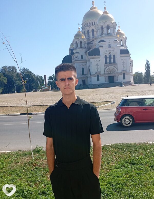 Иван, 22, Новочеркасске — анкета №2887840