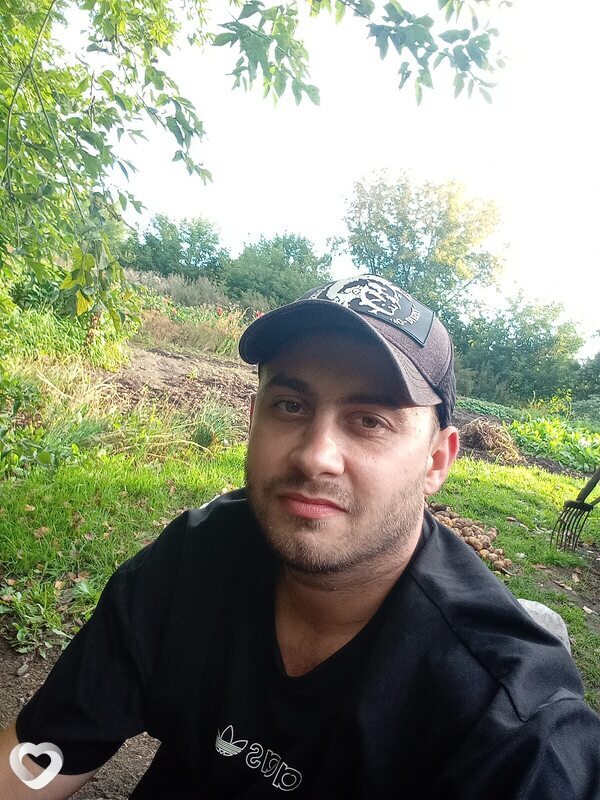 Артем, 30, Кемерове — анкета №2888154