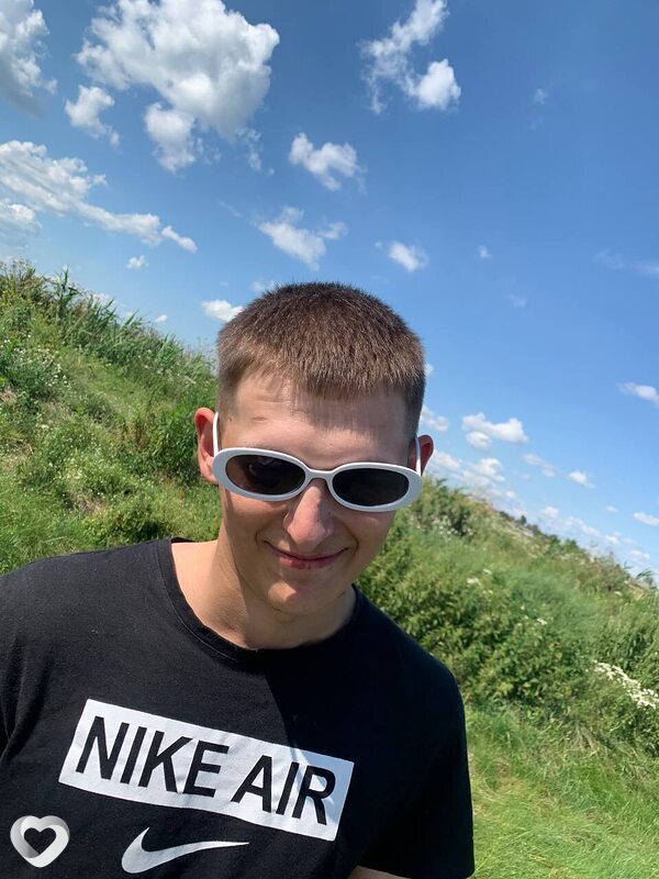 Валера, 21, Бобруйске — анкета №2888164