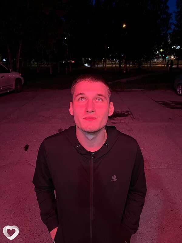 Максим, 23, Нижневартовске — анкета №2887777