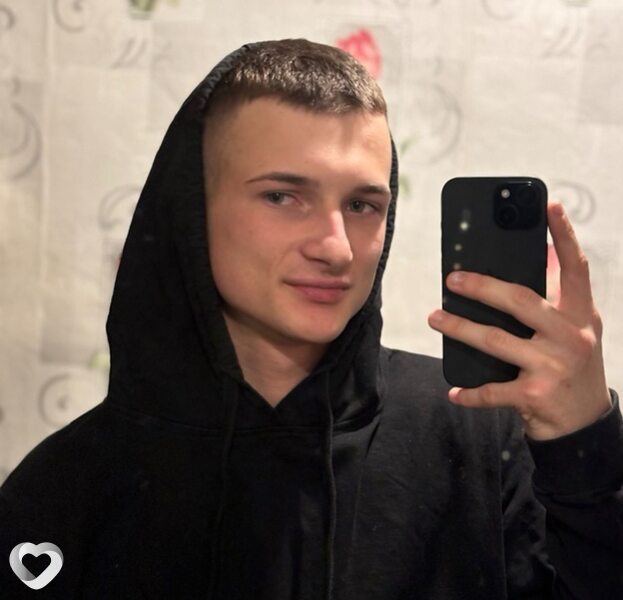 Владислав, 21, Бобруйске — анкета №2888074